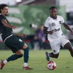 Jogadores do Botafogo comemoram gol contra o Boavista na semifinal da Taça Rio.
