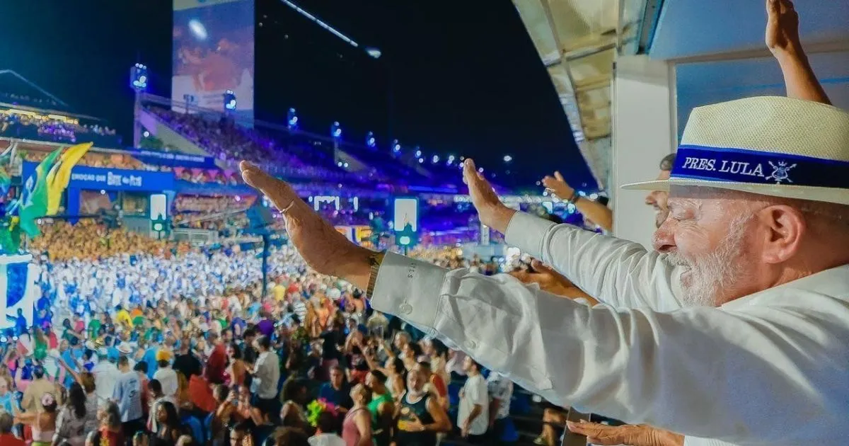 Representação visual de preocupação política e repercussão social após desfile de carnaval.