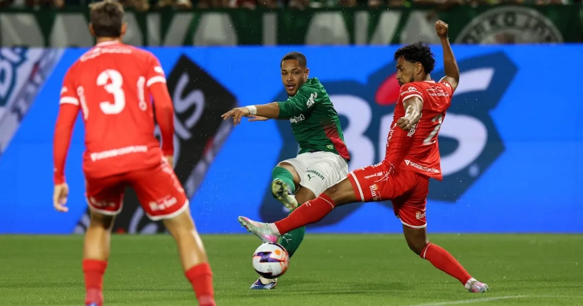 Inteligência artificial analisando dados de atletas em campo para otimização de desempenho