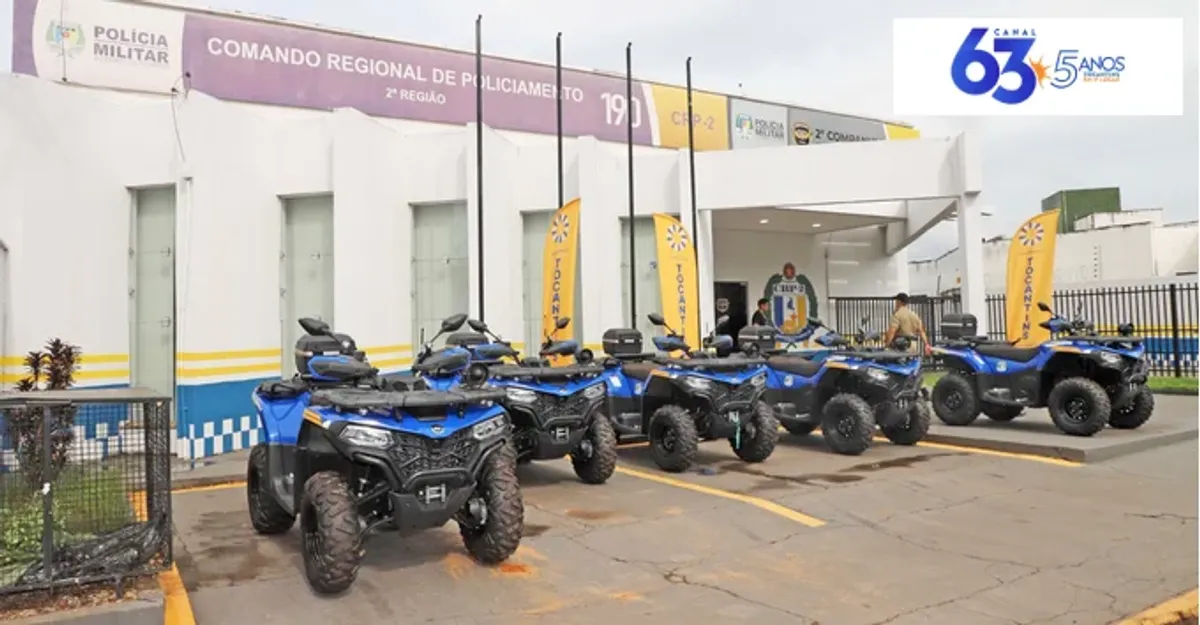 Governador Wanderlei Barbosa com autoridades e policiais na inauguração da sede do CRP-2 em Araguaína, com equipamentos de segurança em destaque