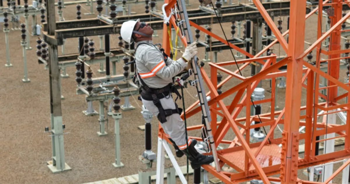 Nova linha de transmissão de energia elétrica no Tocantins simbolizando modernização e desenvolvimento.