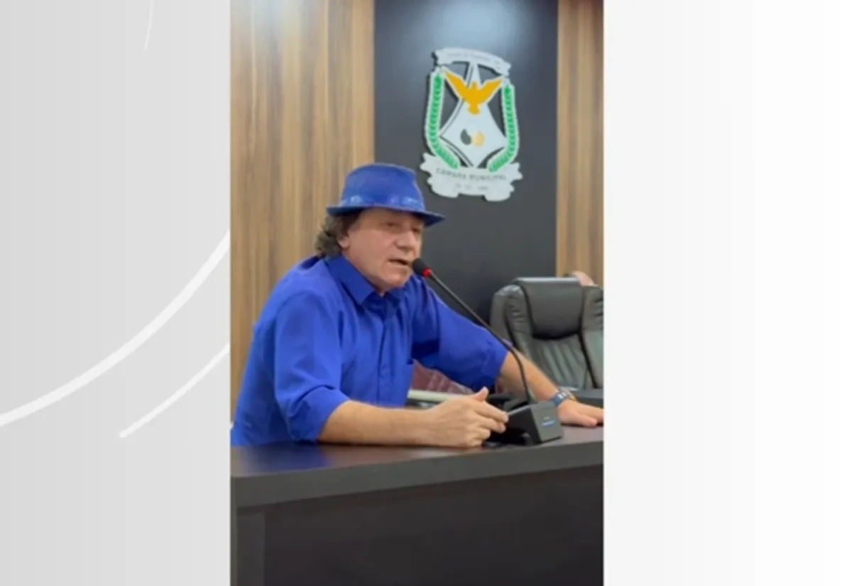 Balança da justiça simboliza investigação contra prefeito por violência política de gênero.