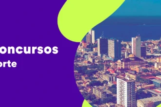 Jovem estudando concentrado com livros e um mapa da Região Norte do Brasil ao fundo, simbolizando a preparação para concursos públicos de 2026