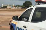 Polícia Militar do Tocantins em ação em Silvanópolis, com viatura e policiais investigando após tentativa de homicídio com arma branca.
