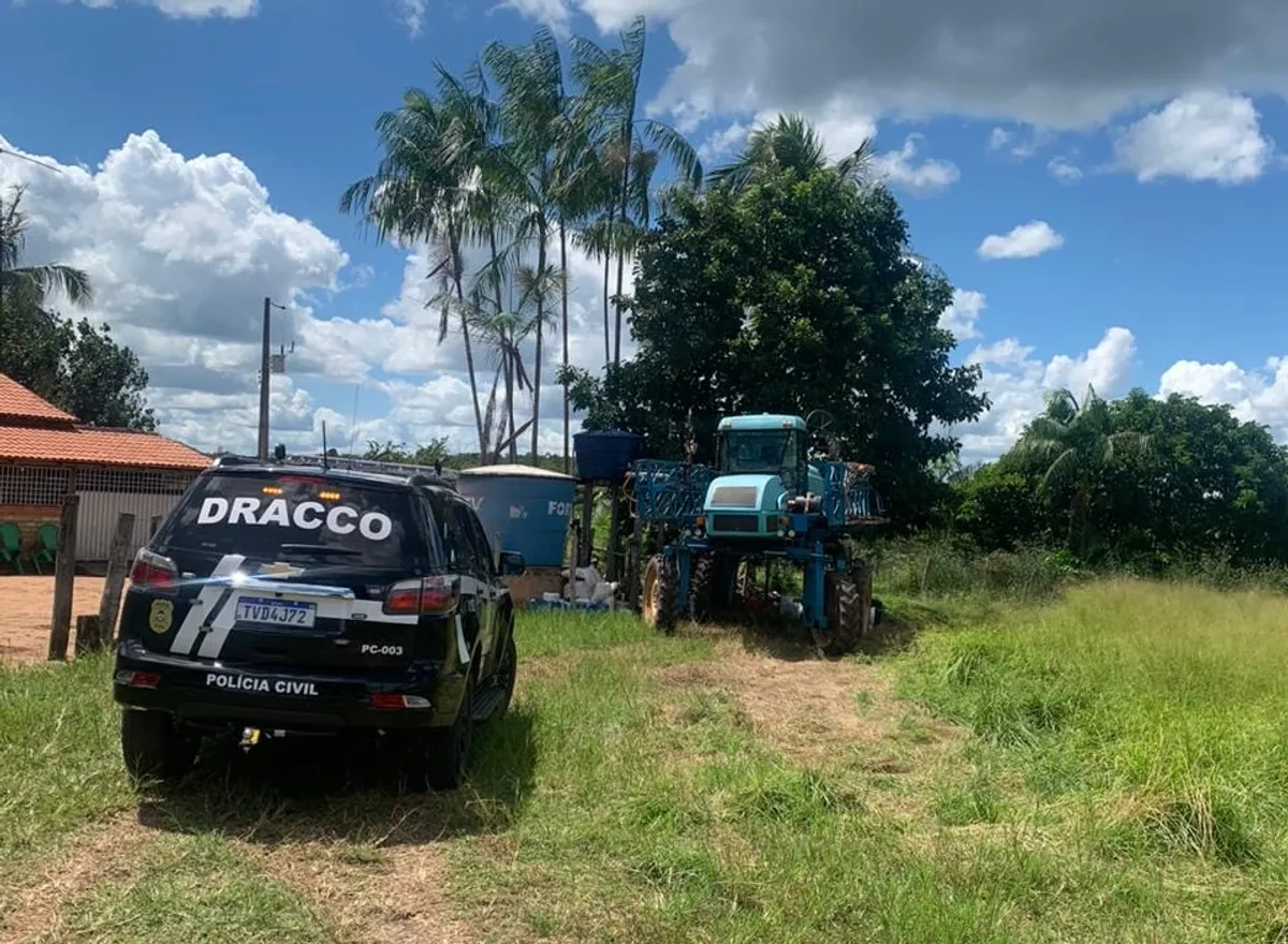 Pulverizador agrícola de R$ 350 mil recuperado pela Polícia Civil do Tocantins no Maranhão.