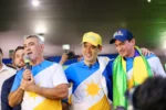 Deputado federal Vicentinho Júnior anuncia pré-candidatura ao governo do Tocantins ao lado de Amélio Cayres em Porto Nacional.